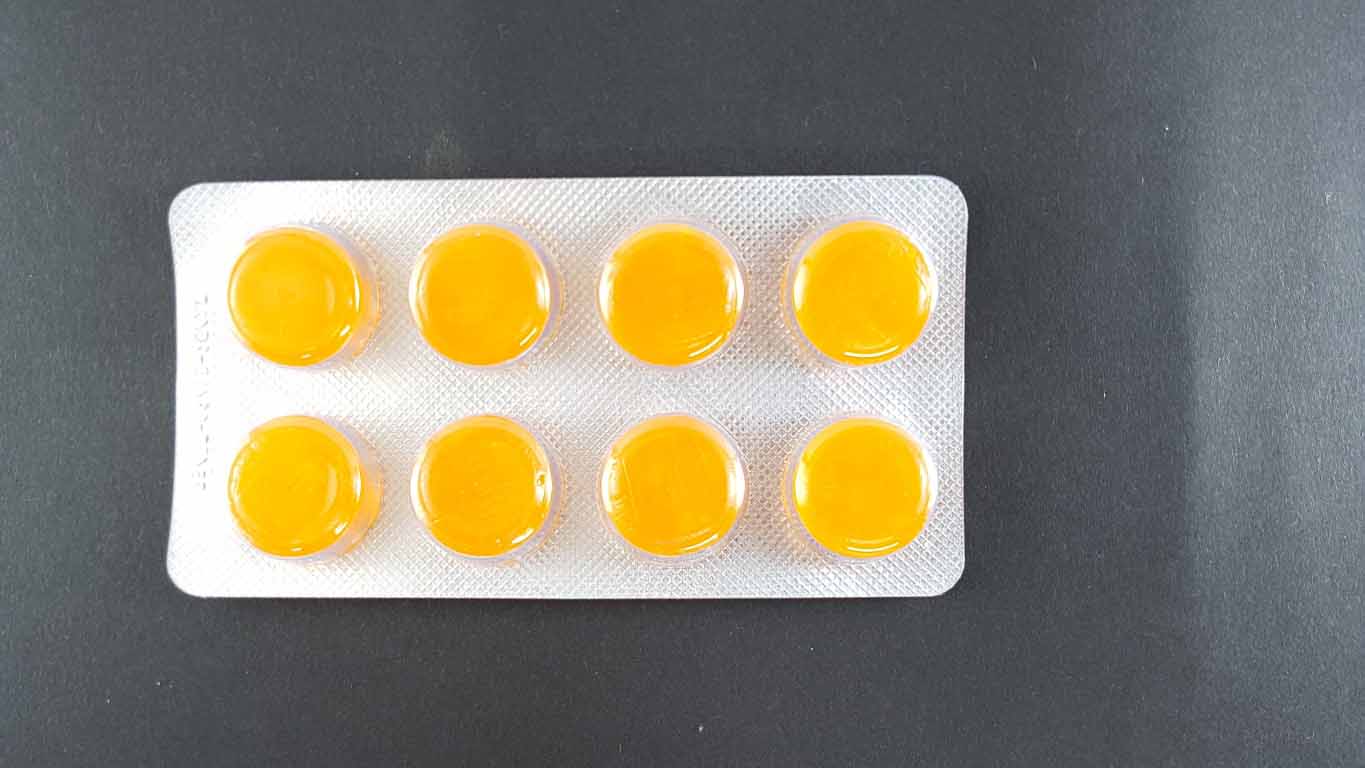 8 Lozenges In A Blister 8 Lozenges In A Blister